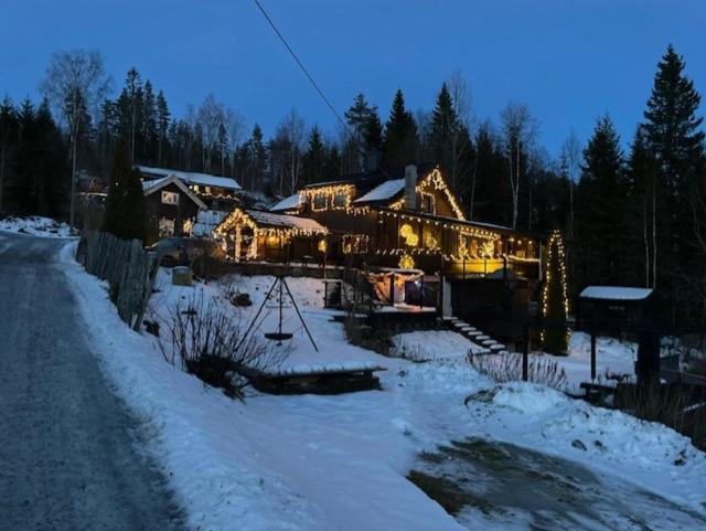 Casa Steinbekken, Rom Inkl Morgenkaffe For Par Og Kvinner Med Felles Toalett Eidsvoll
